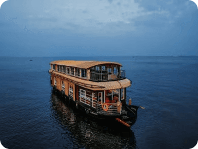 Backwaters & Houseboats (Kollam)